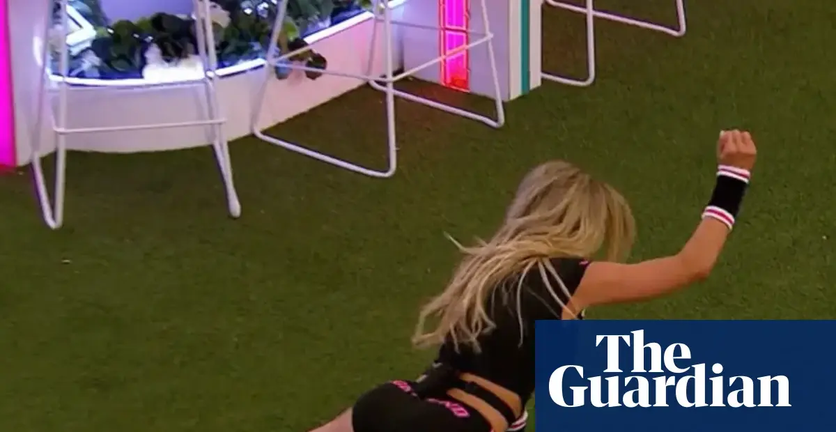 Expert tips on safely learning to do the splits