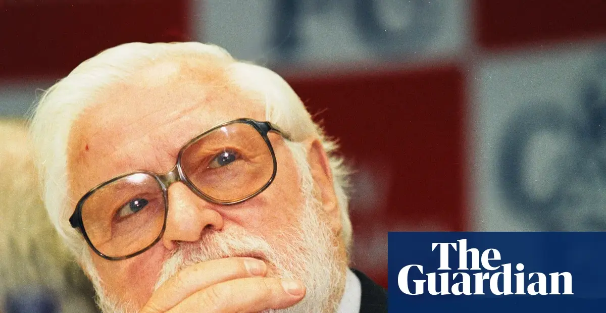 Former Chelsea and Leeds owner Ken Bates dies at 94