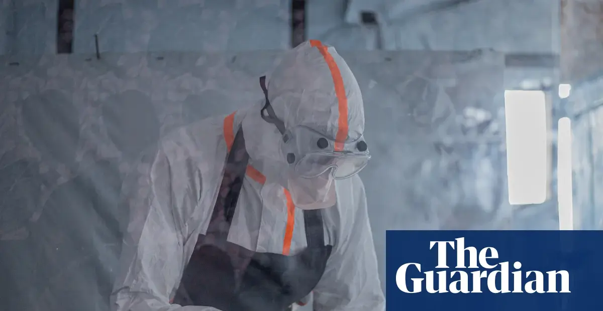 Health worker monitored for Ebola in London after DRC evacuation