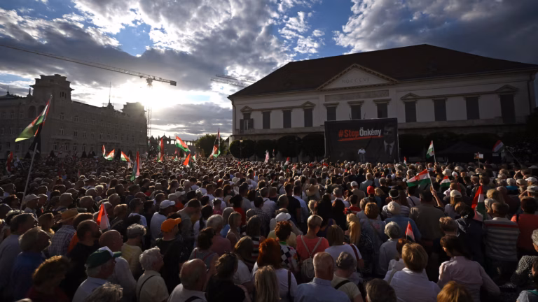 Hungary protest opposes government plan to remove President Sulyok