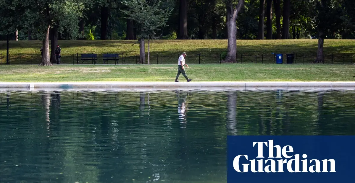 Lincoln Memorial Reflecting Pool to be drained again after algae returns