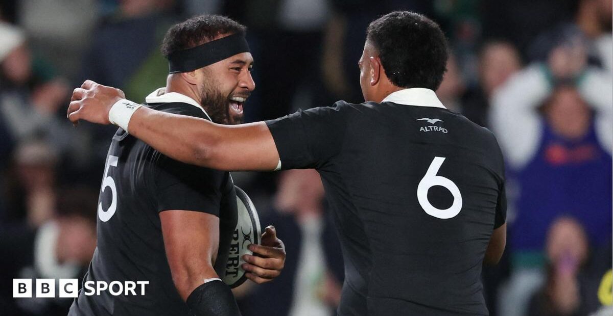 New Zealand Dominates Ireland 40-21 to Extend Eden Park Unbeaten Streak to 53