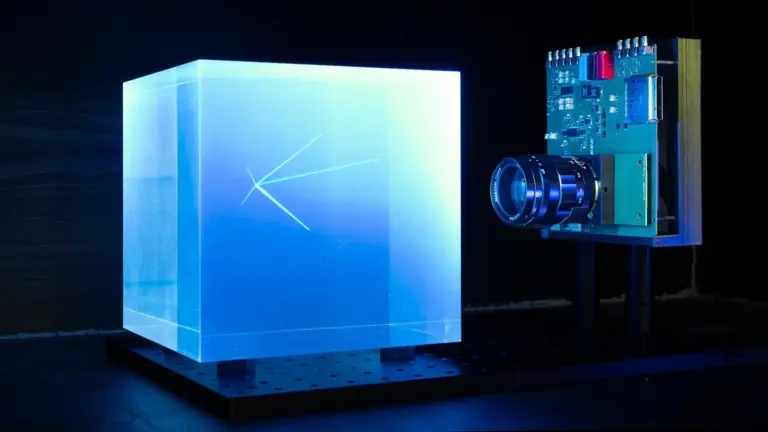 New camera tracks invisible particles in 3D using light-field technology