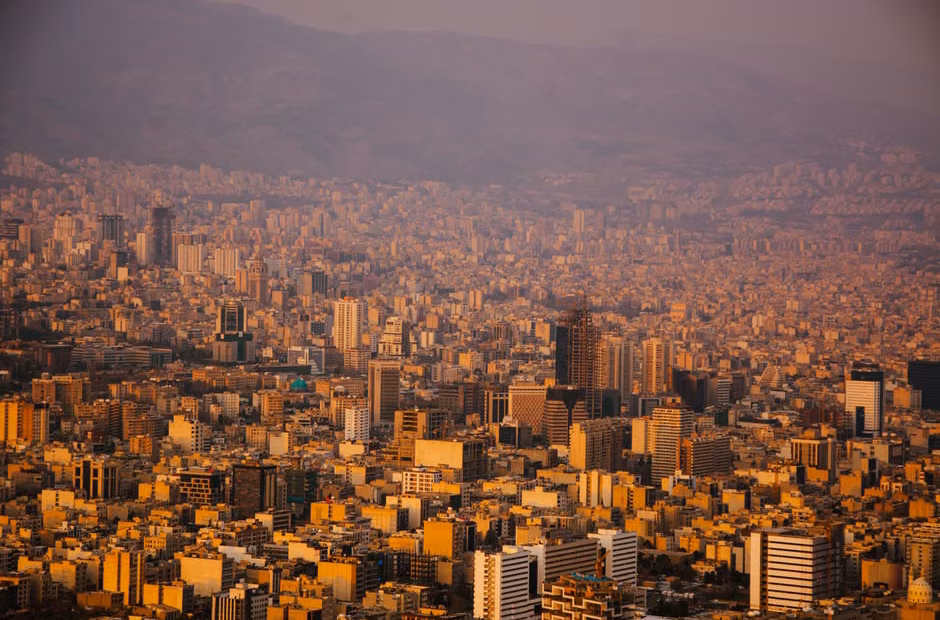 Oil rises above $90 as US-Iran strikes escalate; Ryanair reports lower fares