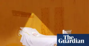 Planning for death: One family’s 12-day dying room experience