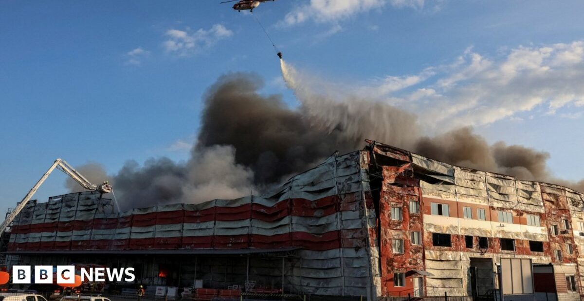 Russian ballistic missile attack on Kyiv kills one, injures 16