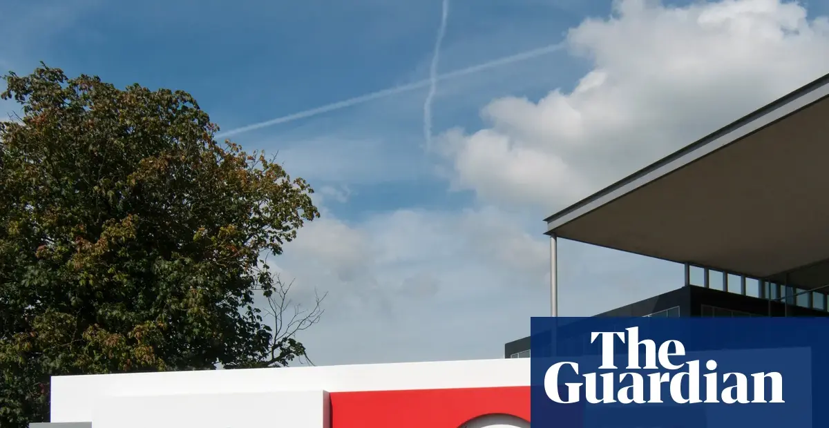 Segro board reverses stance, open to £14bn Prologis takeover