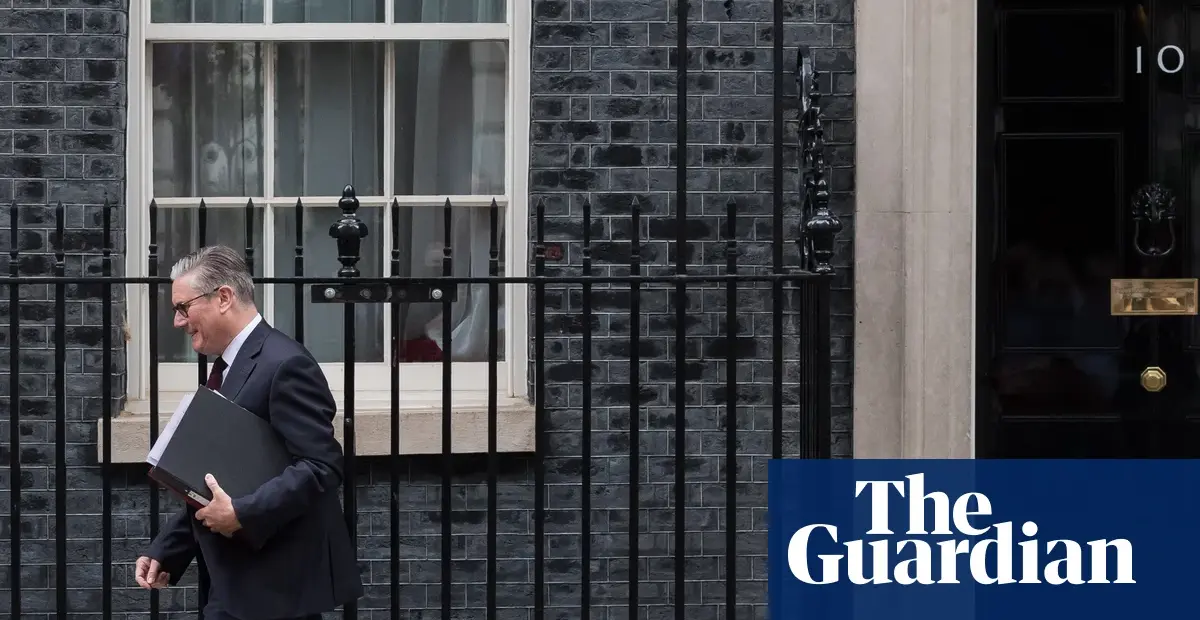 Starmer signals possible resignation honours list after earlier pledge