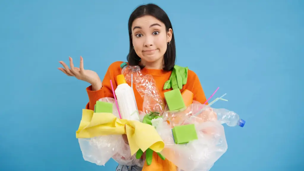 Study finds no evidence recycling distracts from climate action