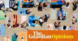 Sun exposure linked to lower mortality risk, author argues