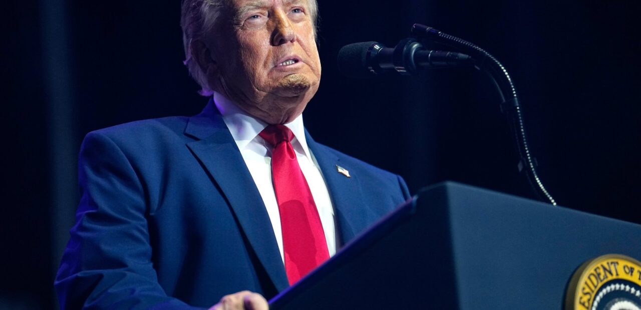 Trump pledges U.S. aid to Venezuela after earthquakes kill hundreds