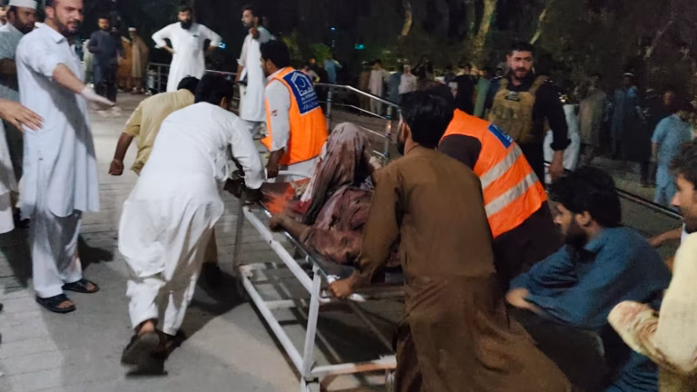 Twin militant attacks kill 3 police officers, wound 20 in northwest Pakistan