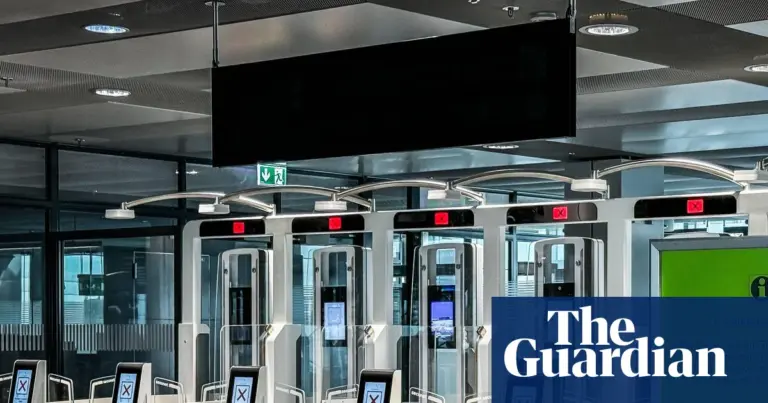 UK and Switzerland seal £5.2bn trade deal with e-gate access for Britons