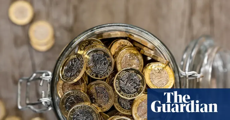 UK banks offer savings rates up to 8% amid fierce competition