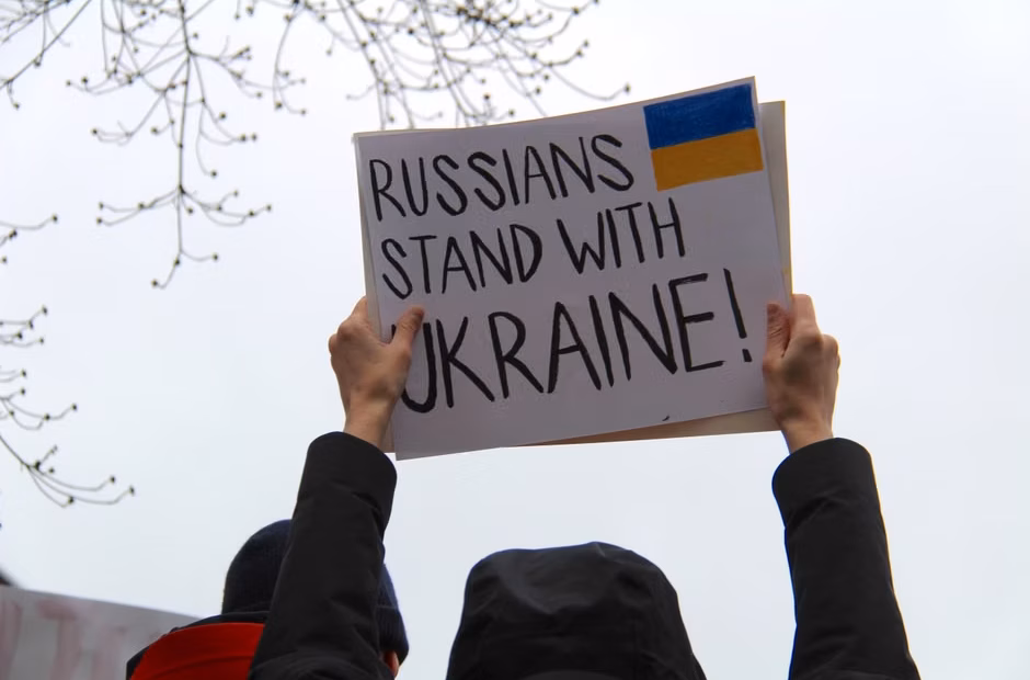 Ukrainian attack in Russia kills one, targets oil refinery and tanker