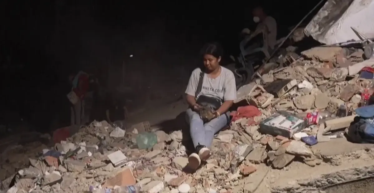 Venezuela earthquake death toll exceeds 4,000 as search continues
