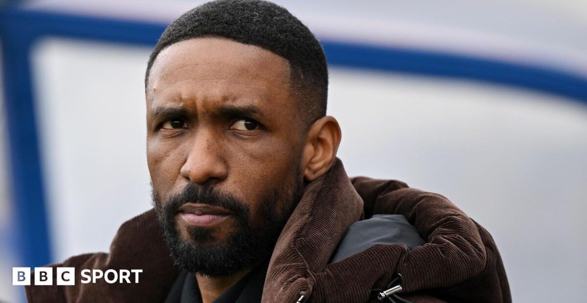 Woking details Defoe exit: missed meeting and training session