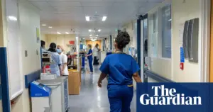 Younger midwives leaving NHS in England at rising rate, data shows